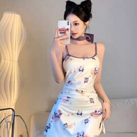 情趣印花吊带睡裙胸垫女夏季无袖紧身短裙纯欲辣妹性感收腰包臀裙