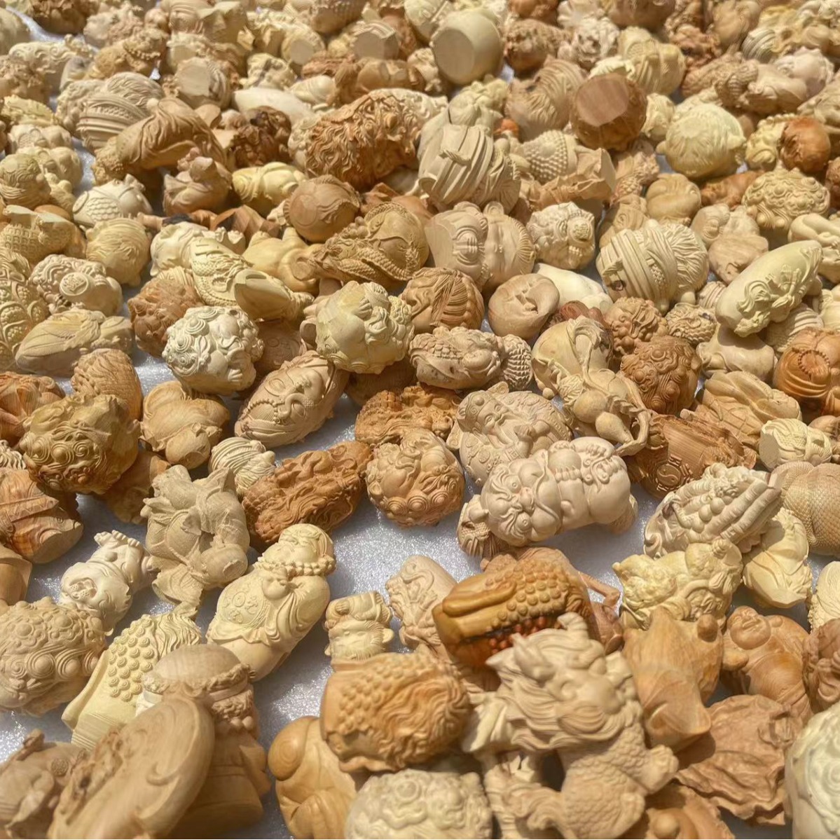 黃金檀崖柏黃楊木黑柿木瑕疵實木雕刻貔貅把件景區熱賣品廠家直銷