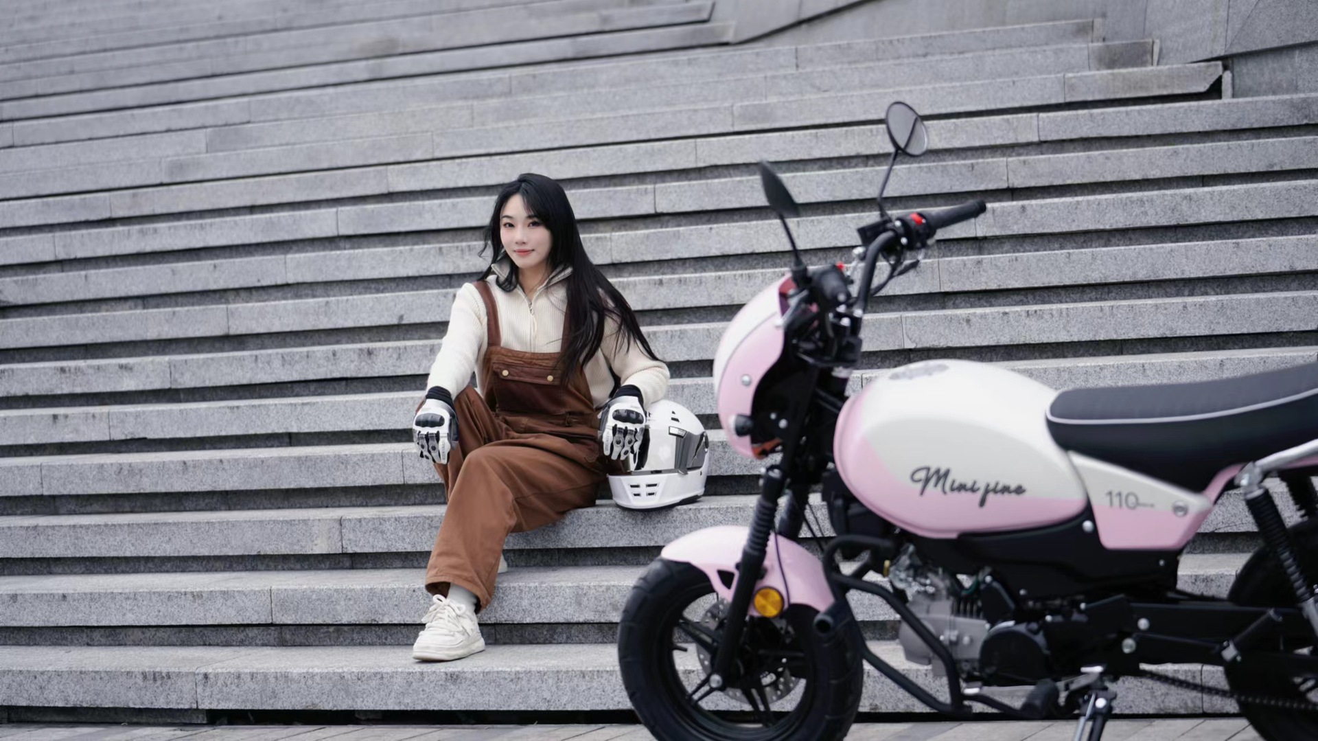 The Haochen Is Adorable, Low-Slung, with a Large Fuel Tank, Front and Rear Disc Brakes, Compact and Flexible, Perfect for Trendy Outings. Motorcycle