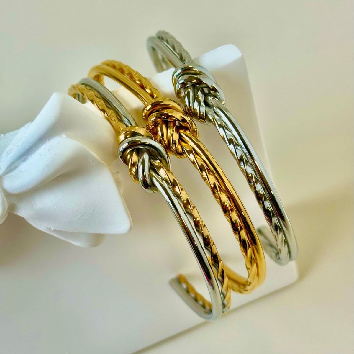 Daily Occasion Titanium Steel Material Solid Color Pattern Classic Style Solid Color Titanium Steel Cuff Bracelets In Bulk Stainless Steel Bracelets
