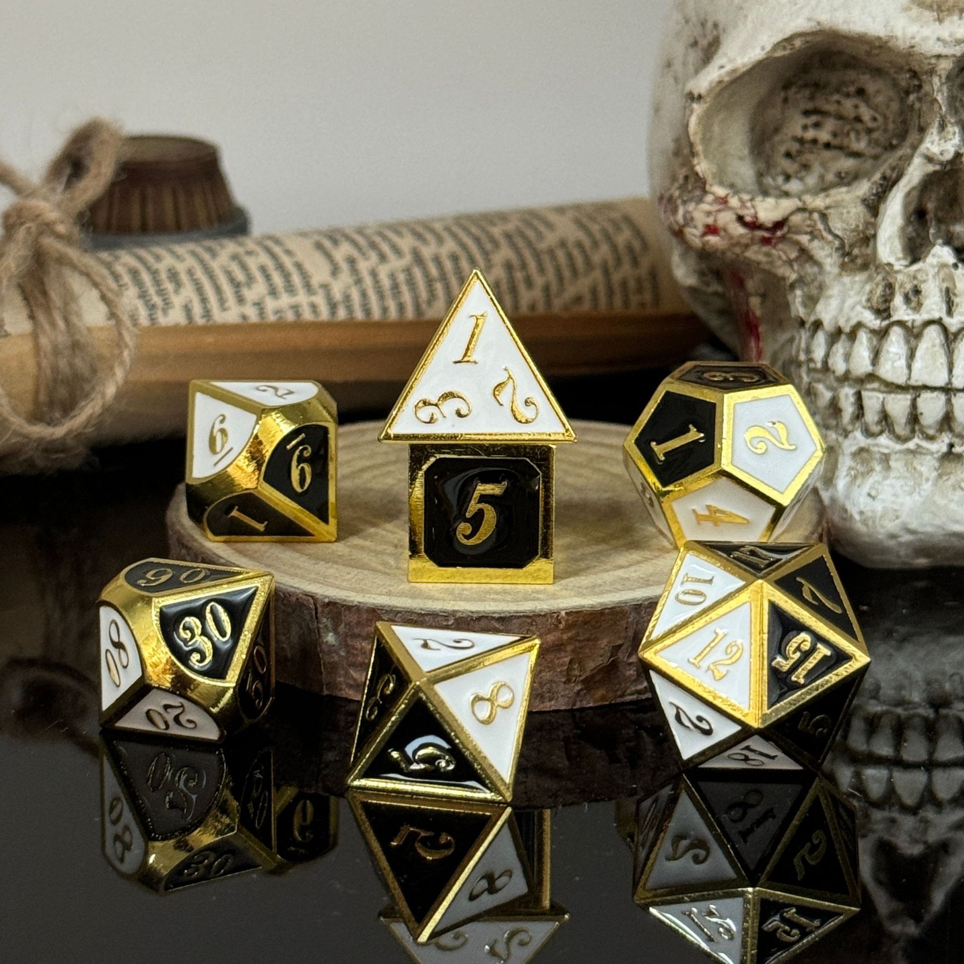 Dados de metal dnd dragón y mazmorras juego de mesa juego de dados sólidos trpg running ground poliedro cromado