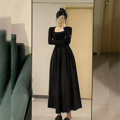 黒フレンチスタイル長袖ヘップバーンスタイルウエストロングドレス春の女性の綿春と秋のデザインセンスドレスエレガント