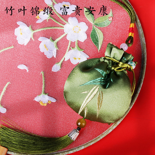 Dragon Boat Festival mugwort mosquito repellent incense bag sachet empty bag portable antique purse car sachet bag pendant wholesale
