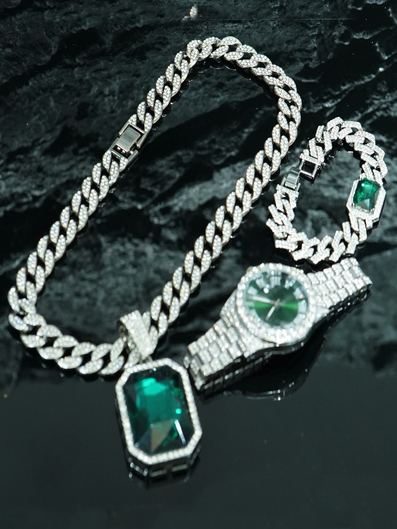 Ventas transfronterizas calientes colgante de aleación de esmeralda roja pulsera collar reloj 5 piezas conjunto de joyas de regalo de alto nivel para hombres