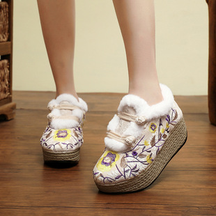 1618-205 Chinese Style Internet Celebrated Vintage Embroidered Warm Breathable Cloth Shoes Antique New High-end Joker Women's Shoes