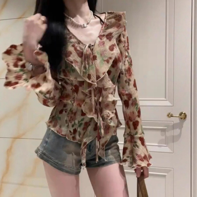 Korean Style Summer New Floral Ruffled V Neck Chiffon Shirt Design Strappy Trumpet Long-Sleeved Thin Top for Women Korean Style Summer New Floral Ruffled V Neck Chiffon Shirt Design Strappy Trumpet Long-Sleeved Thin Top for Women