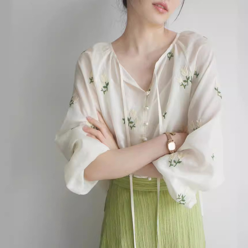 Apricot Flower Green Leaf Embroidered Lantern Sleeve Retro Tencel Style Shirt 25 Spring and Summer Tops