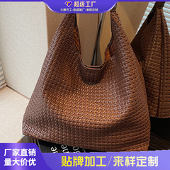 外贸复古时尚托特包女韩版上班通勤腋下包2025新款秋季百搭单肩包