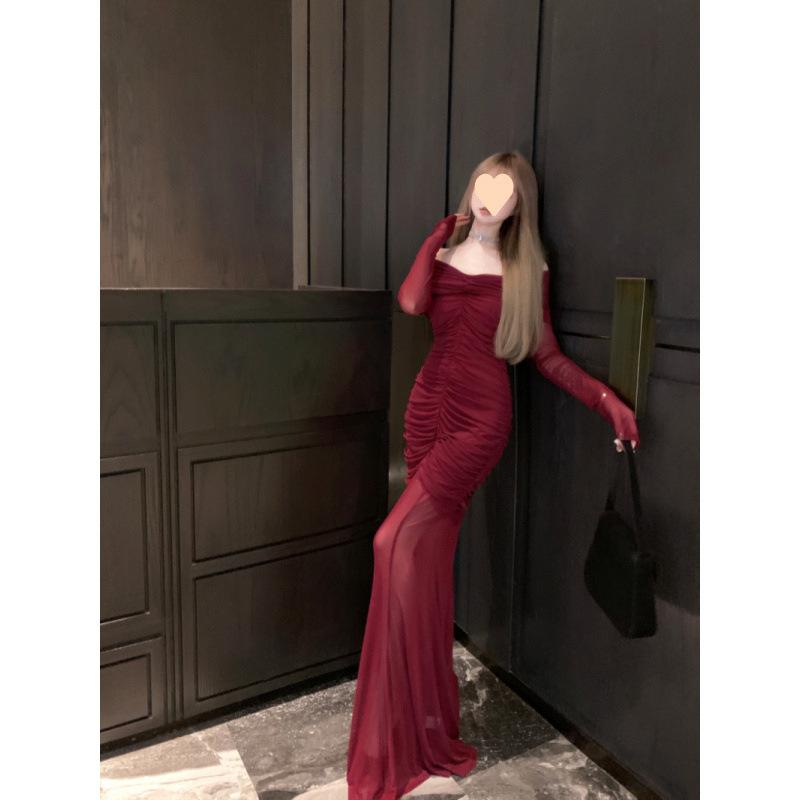 One-Shoulder Long-Sleeved Dress for Women in Autumn and Winter, Tight-Fitting Dress, Burgundy Mesh Mid-Length Hip-Hugging Fishtail Skirt