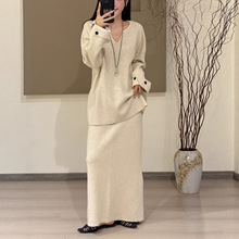 高级感休闲针织套装女2025秋冬新款韩系气质V领上衣+半身裙两件套