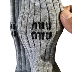 意大利高端MM家純色輕奢雙針刺繡女潮襪純色豎條鬆口及膝小腿潮襪