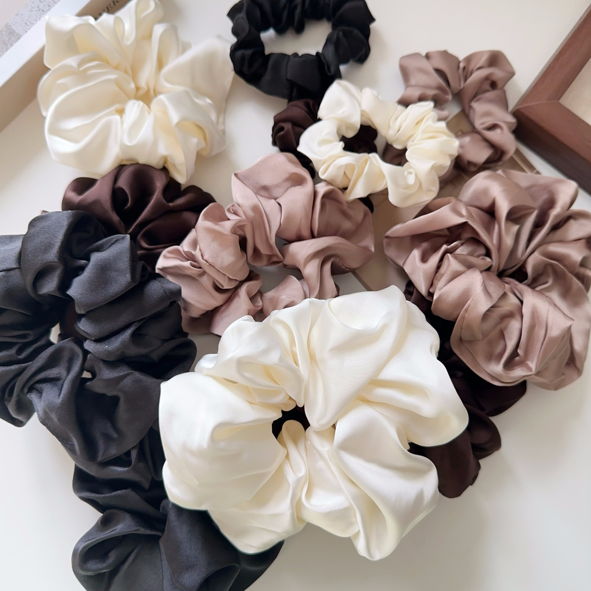8g Weight Hair Tie Hair Accessories Type 1 Piece Quantity Holiday, Daily Occasion Solid Color Pattern Women's Gender Simple Style, Classic Style Style Women's Simple Style Classic Style Solid Color Cloth Hair Tie 6