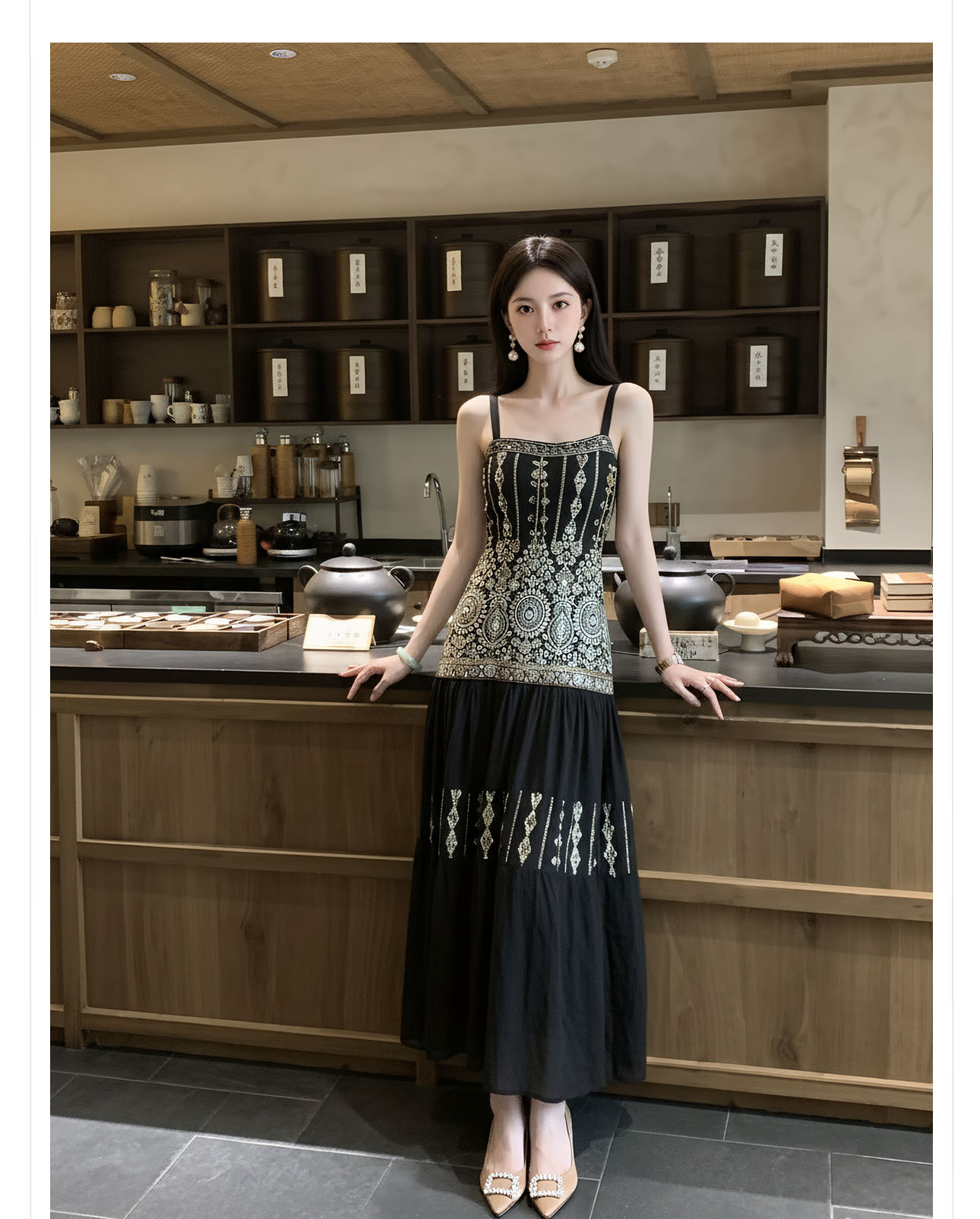 Đầm maxi nữ thắt eo phong cách tân cổ điển đính kết cườm thêu hoa — màu đen chi tiết 10