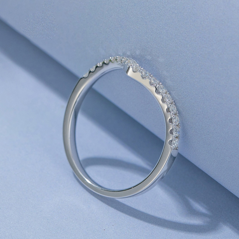 Classic Ladies Jewelry, Six-Claw Moissanite Stud Earrings Design S925 Sterling Silver  Ear Jewelry Earrings for Girls