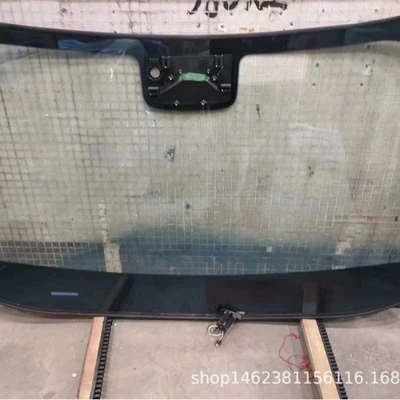 X01-52060011 LIXIANG automobile glass