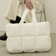2025新款柔软羽绒手提包女棉服包填棉托特包太空棉包时尚单肩温暖