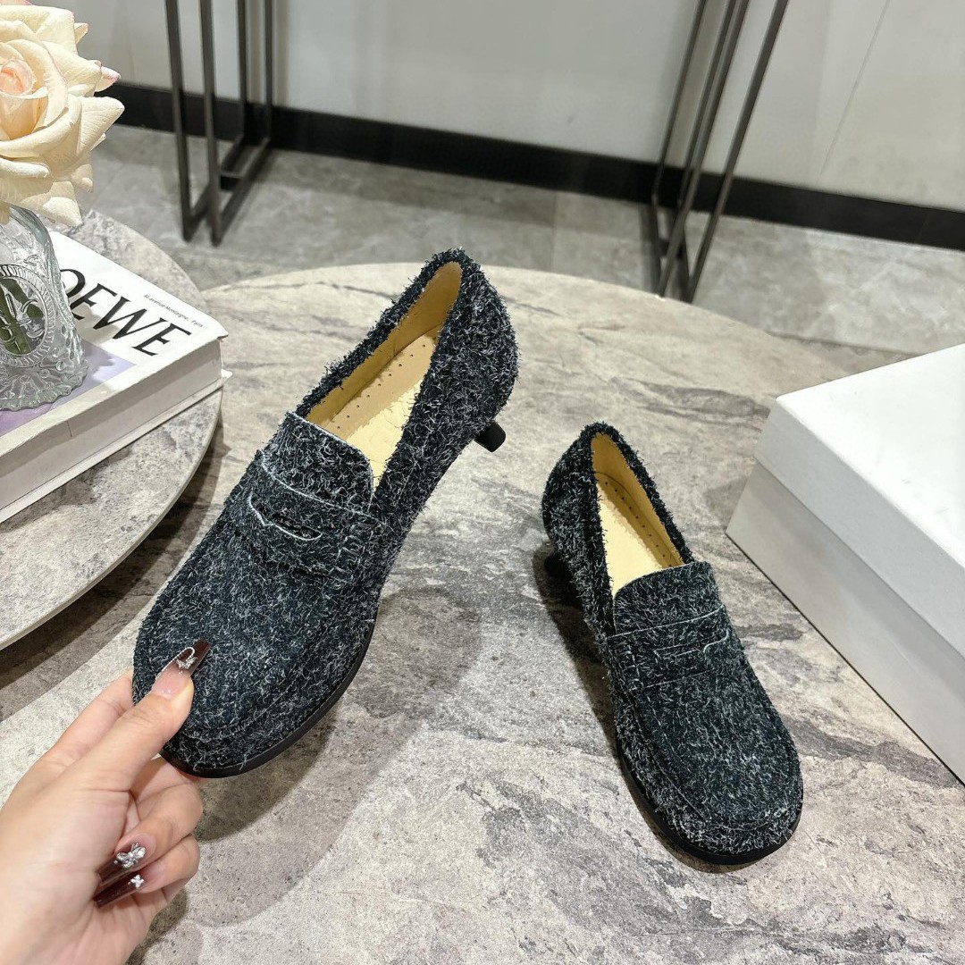 Guangzhou de alta calidad, zapatos de piel de vaca, zapatos de mujer, zapatos de cuero genuino, retro, versátiles, zapatos de un solo pie, zapatos de sola sola plana.