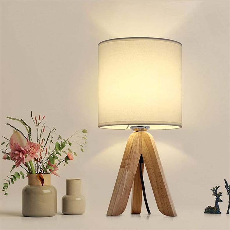 Factory direct cross-border Amazon Nordic three-prong wood fabric table lamp simple study bedroom living room bedside lamp