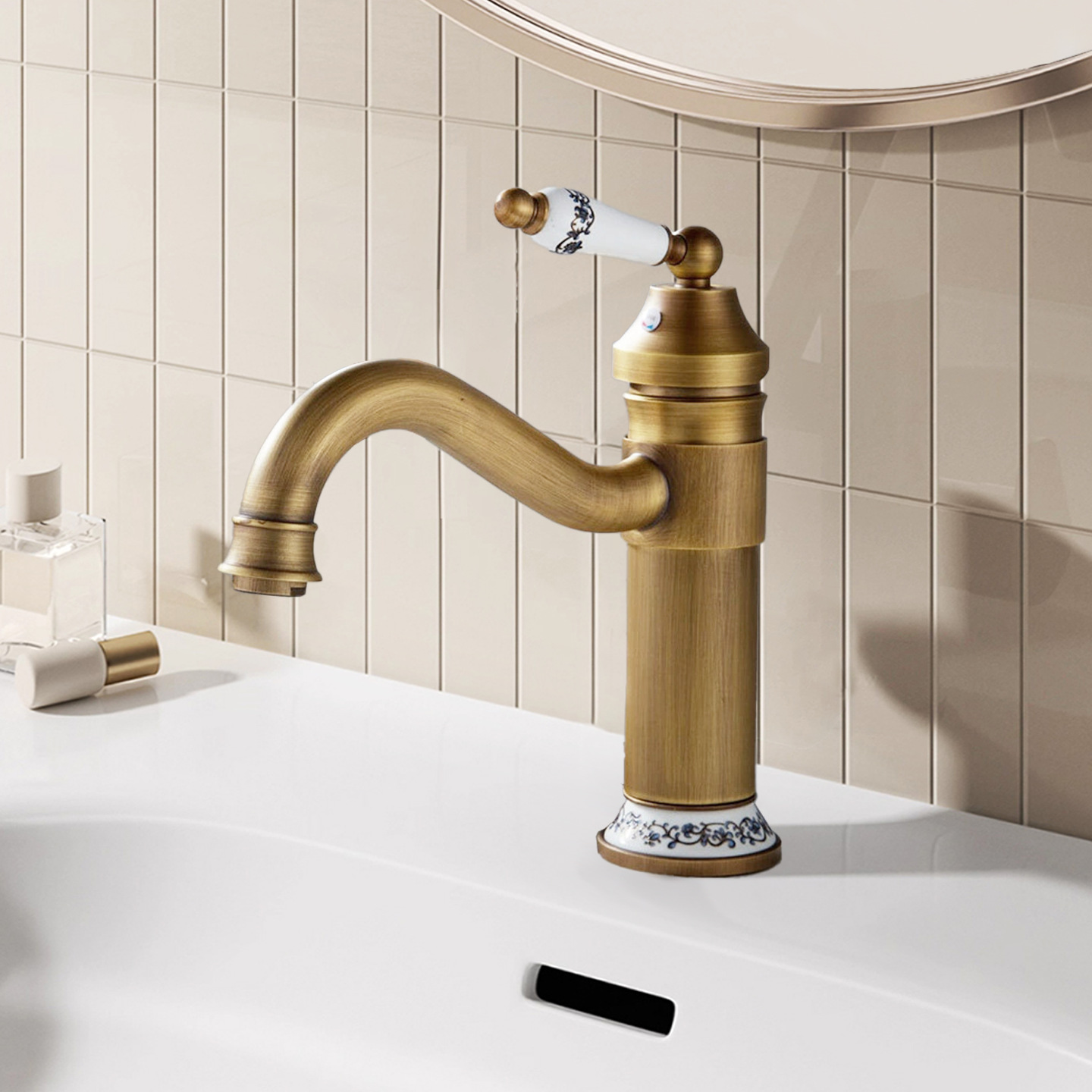 앤틱 청화 단족형