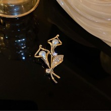 ���������ʯ�ٺϻ�����Ů�߼��ٴ�ʱ�м�Լ�������Ŵ�����װ����