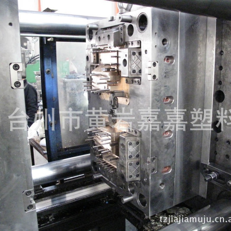 日用品塑料制品生产模具制作.塑料制品模具加工制作