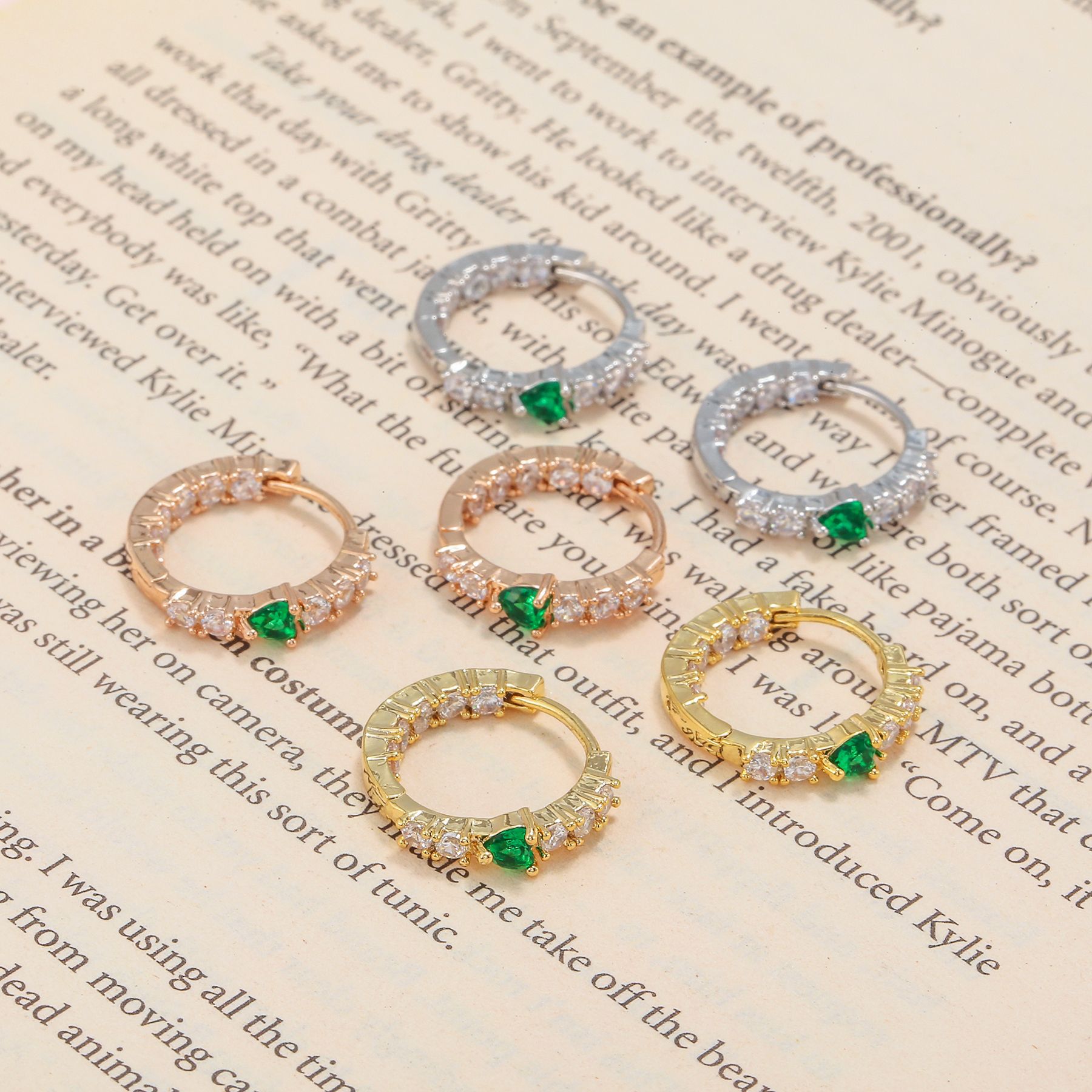 Fashion green zircon heart micro-set female copper earrings wholesale