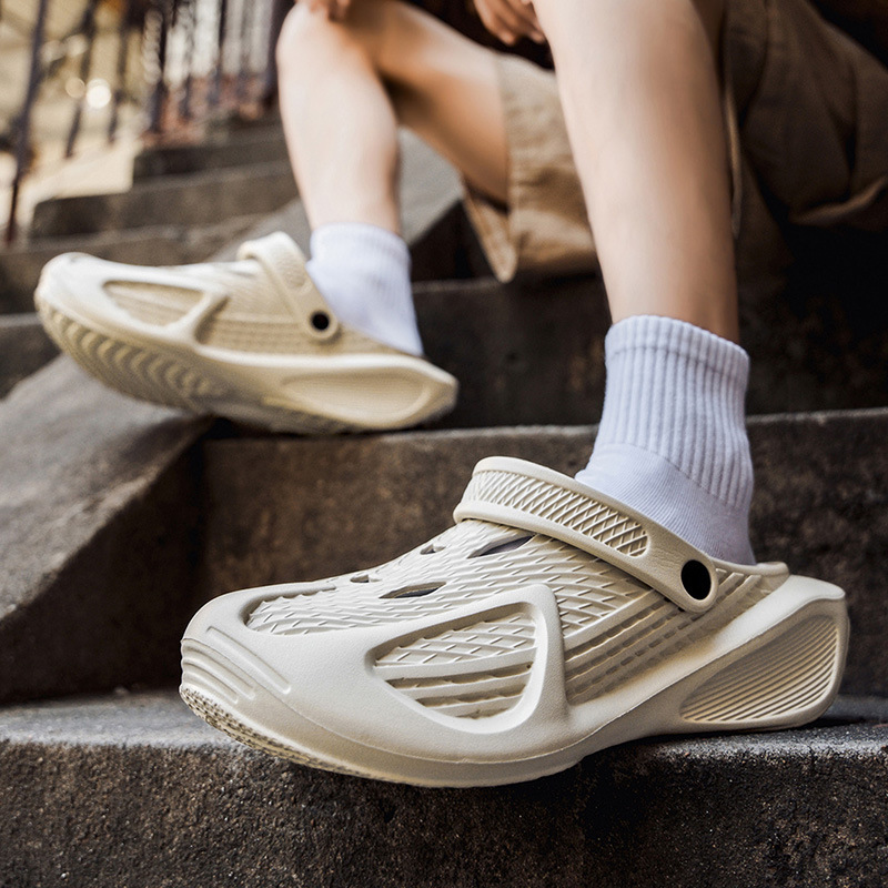 Men's Clogs 2026 Summer New Style Outdoor Eva Closed-Toe Slippers Cross-Border Beach Sandals Men's Wholesale from Manufacturer
