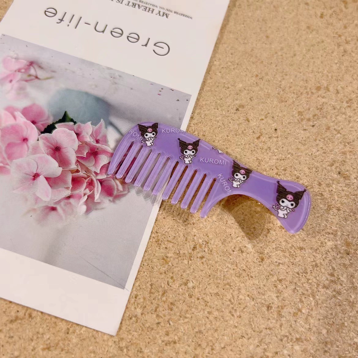 Japanese cartoon brush, cute hairgrip, hair accessory, bangs, internet celebrity