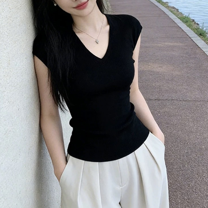 Slim-Fit Women's V-Neck Tencel Short-Sleeve T-Shirt, New Summer Knit Style, Regular Shoulder Short Top with Small Flutter Sleeves, Trendy Inner Wear Slim-Fit Women's V-Neck Tencel Short-Sleeve T-Shirt, New Summer Knit Style, Regular Shoulder Short Top with Small Flutter Sleeves, Trendy Inner Wear