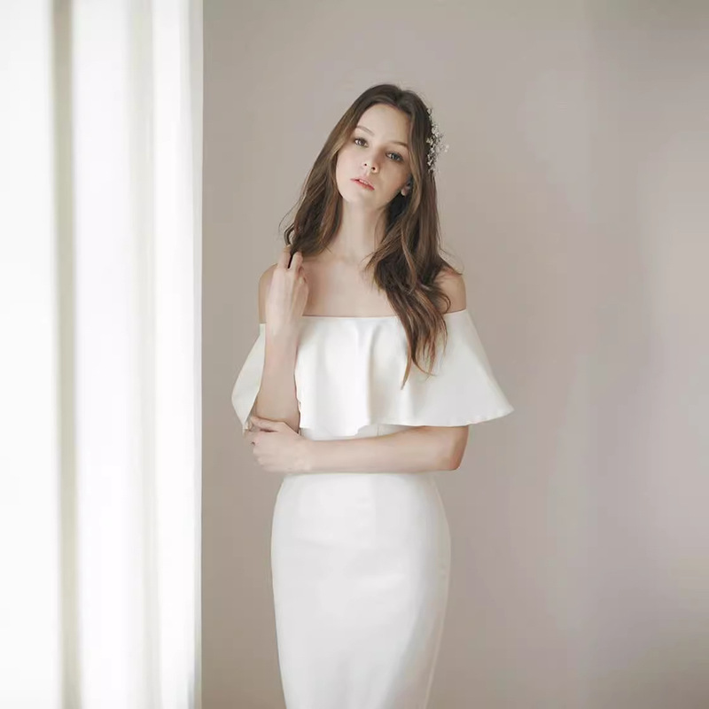 2023 Simple White Off-The-Shoulder Wedding Dress for Toasting, Floor-Length Banquet, Birthday, Lawn Wedding, Travel Photography, Ethereal Style 2023 Simple White Off-The-Shoulder Wedding Dress for Toasting, Floor-Length Banquet, Birthday, Lawn Wedding, Travel Photography, Ethereal Style