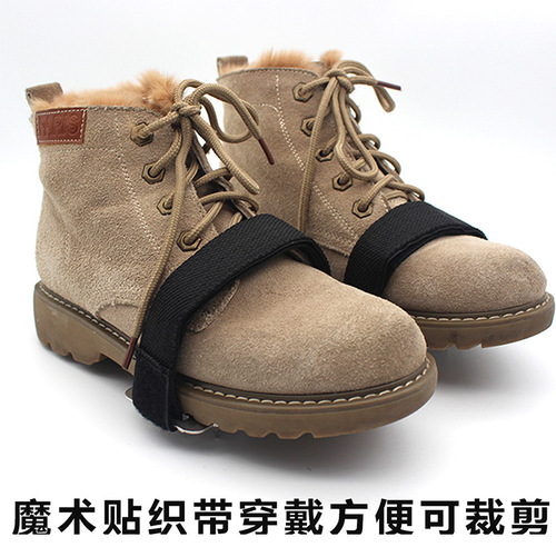 Outdoor crampons, non-slip shoe covers, snow boots, snow claws, lightweight snow gripping spikes for men and women, elderly people, mountain climbing on the ice