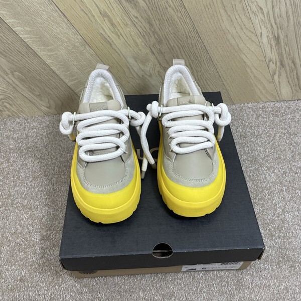 Fashionable trend sneakers for men and women platform