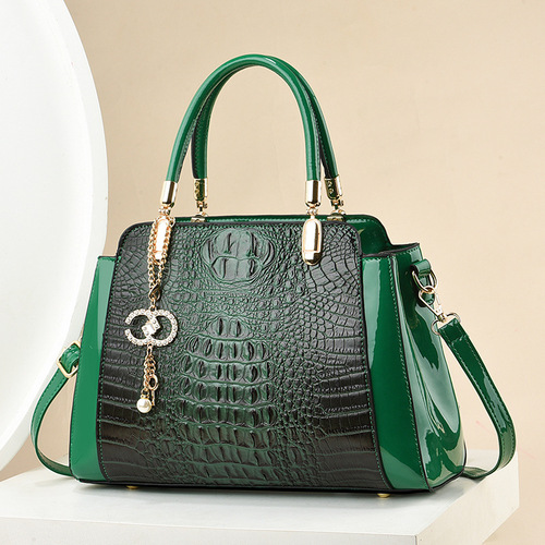Ladies Bag  Autumn/Winter New Trend Single Shoulder Bag, Versatile and Stylish Crocodile Print Handbag, High-end Feel Crossbody Bag