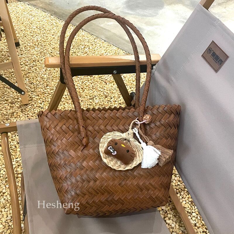 Spring and Summer Beach Holiday Woven Bag 2024 New Arrival Rattan Handbag Retro Straw Woven Bag Casual Shoulder Bucket Bag