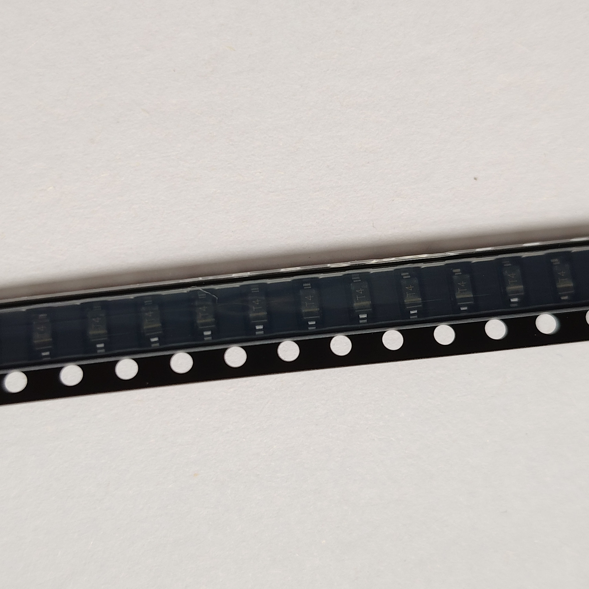 1N4148 SOD123 现货散出配套出小功率快恢贴片电源精工电子