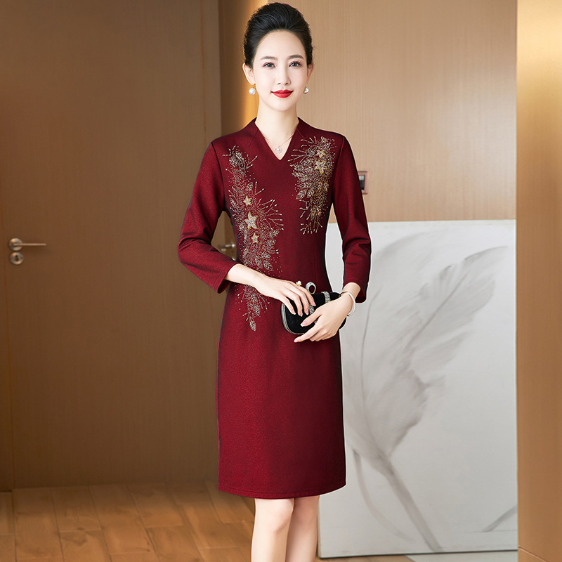 B4696 2000K VÁY ĐẦM LIỀN THÂN NỮ DONREOC TRUNG NIÊN DÙNG TRONG LỄ CƯỚI THỜI TRANG NỮ NGÀY CƯỚI G05 SẢN PHẨM MỚI