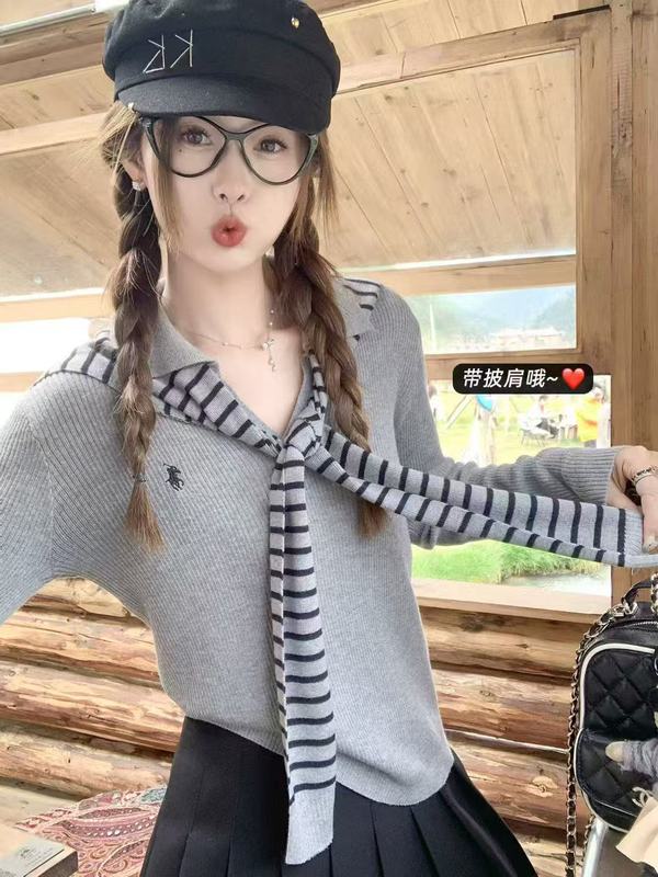 早秋新款时尚百搭学院风减龄刺绣针织开衫配披肩|undefined