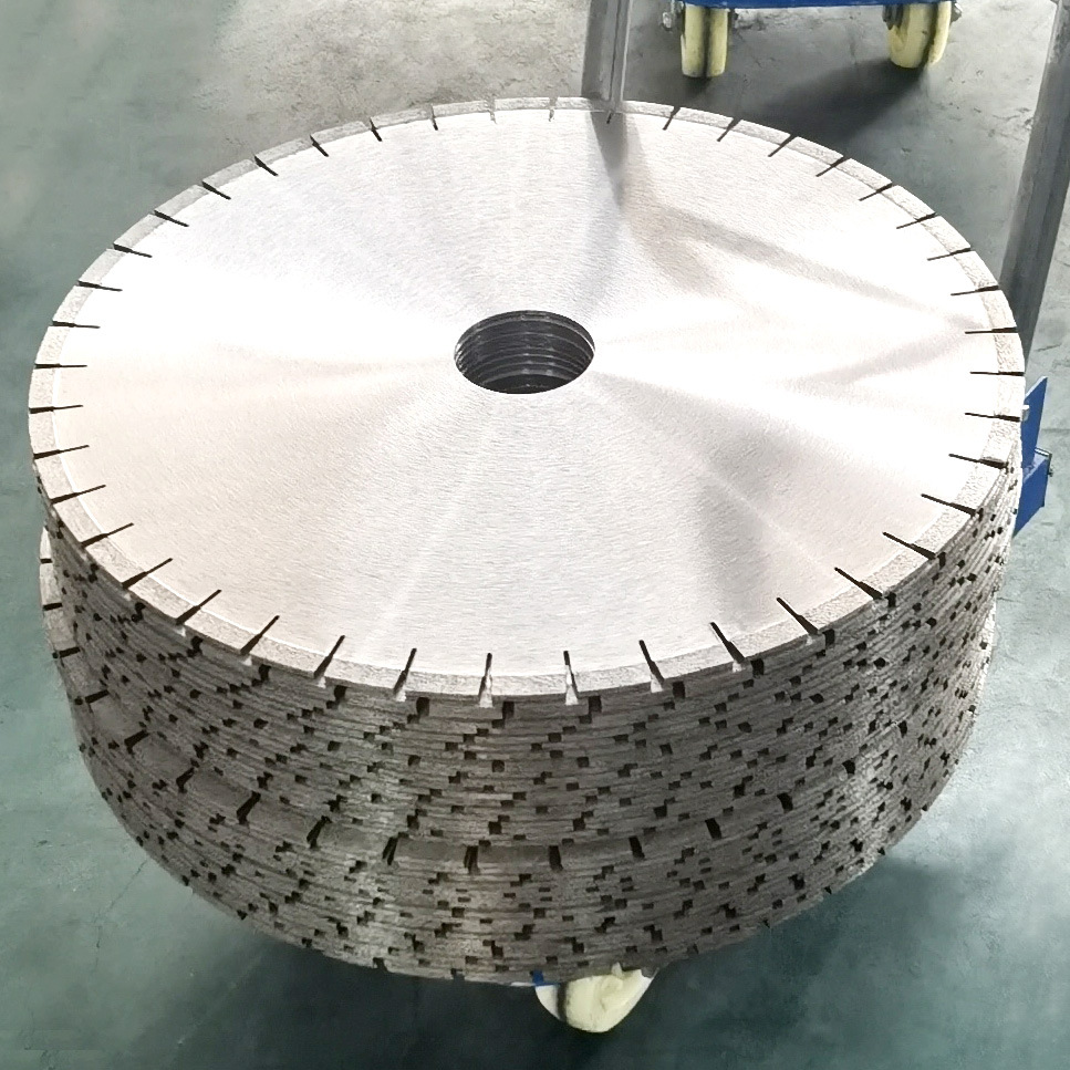 花岗岩石材切割片消音金刚石锯片直径350/400/500/600锋利没噪音