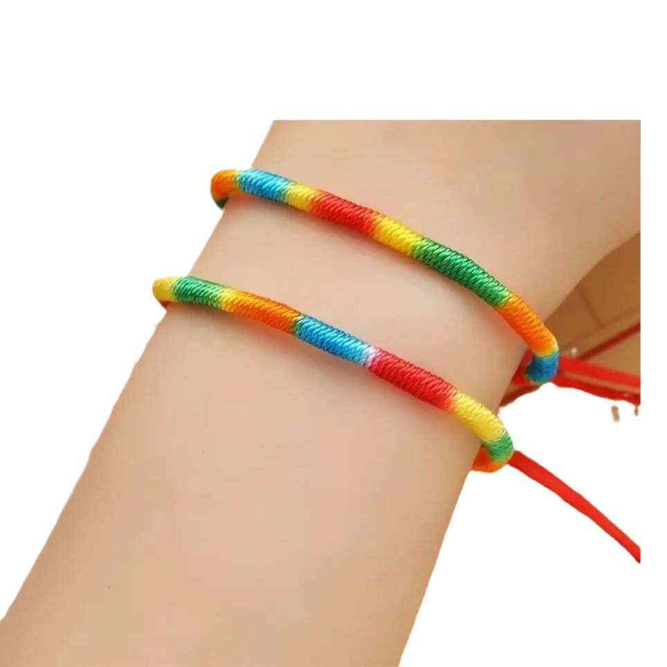 Cuerda de cuero hecha a mano para mujer simple Cuerda de mano tejida Nudo de diamante geométrico Dragon Boat Festival Cuerda roja Pulsera de colores al por mayor