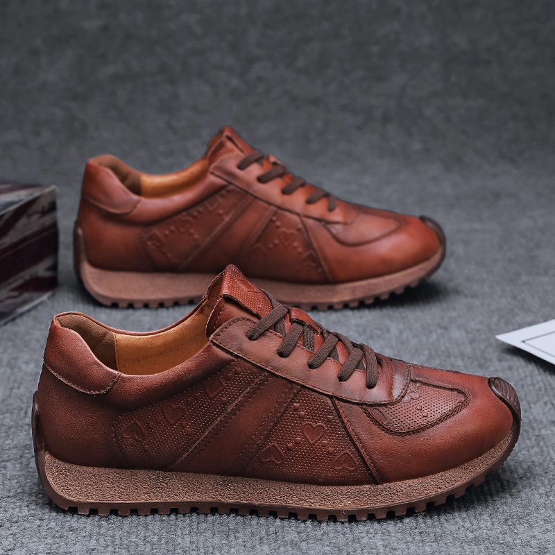 Zapatos de entrenamiento alemanes, zapatos de suela gruesa de verano de moda, superficie de cuero, impermeable, antideslizante, resistente al desgaste, tendencia de alta gama, zapatos Forrest Gump coreanos