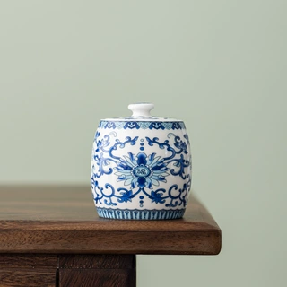 陶瓷茶叶罐中式小号迷你密封罐家用防潮青花茶仓茶叶包装醒茶罐