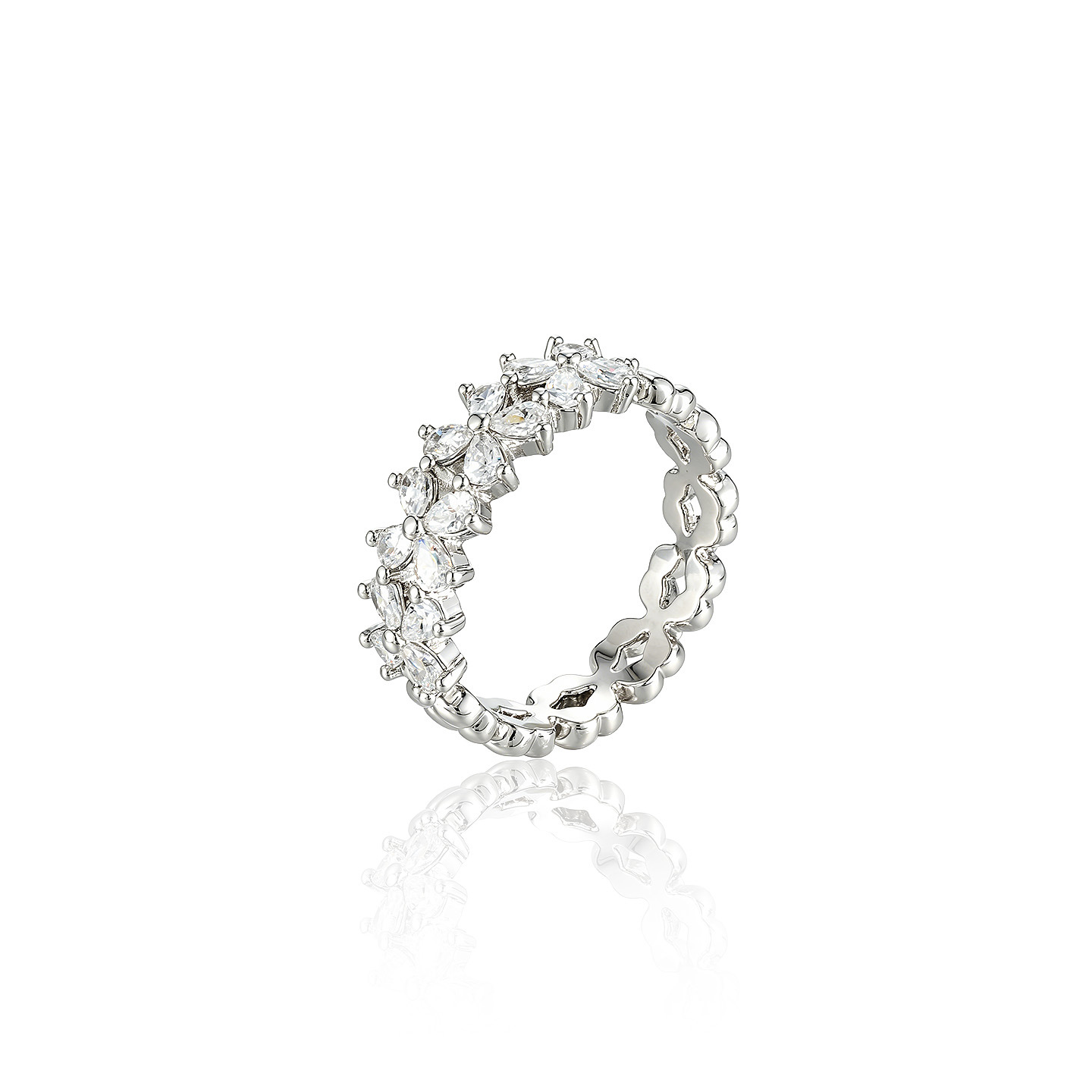 Xuping nicho de moda de cuatro hojas de flores cerradas anillo de dedo incrustado combinación cuadrada de óxido de circonio simple anillo de viento para mujeres