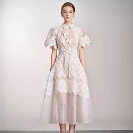 越南小众名媛刺绣2025年夏季新款淑女优雅蕾丝收腰设计连衣裙1766