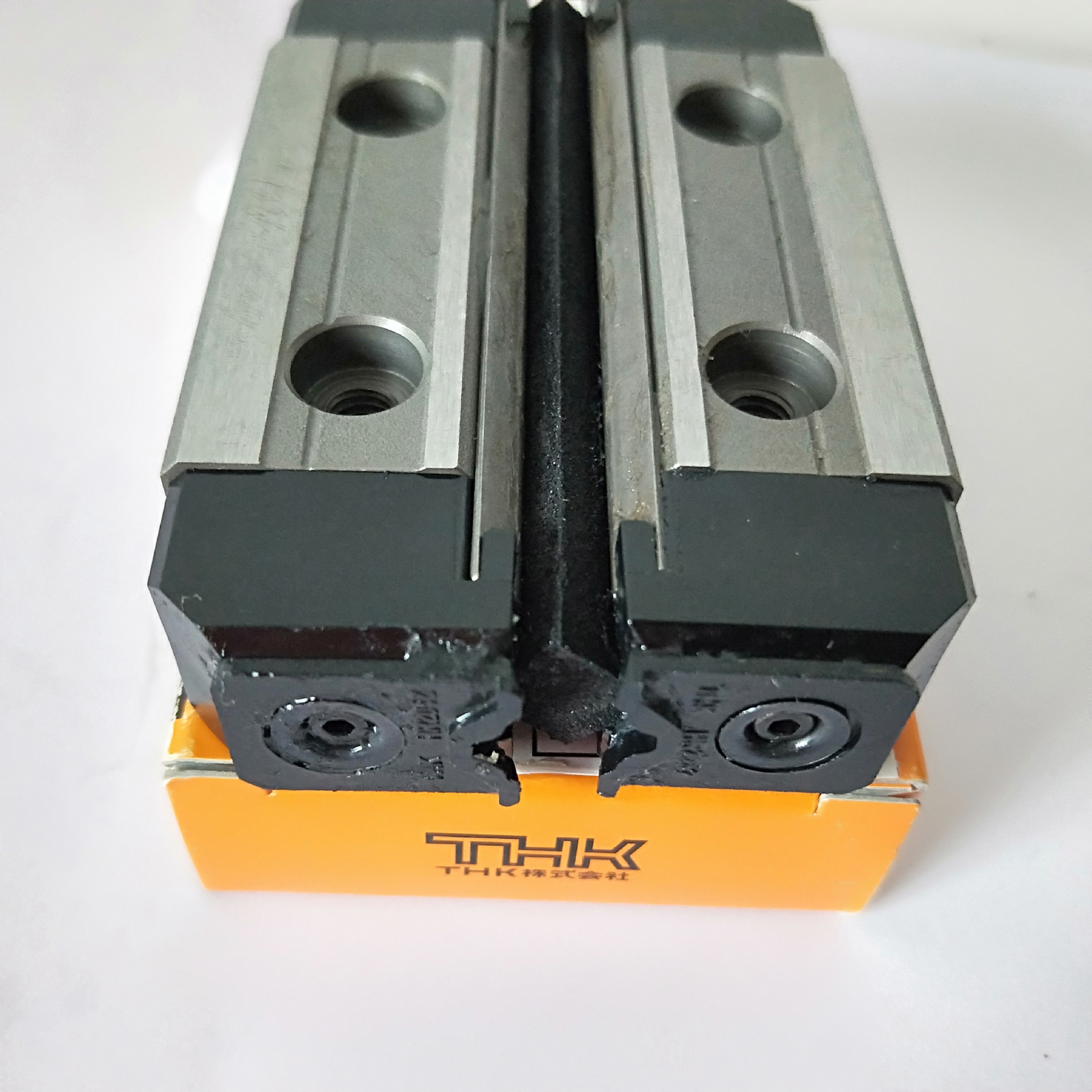 日本THK代理HR 3575分离式滑块尺寸35X44.9X75mm重负荷