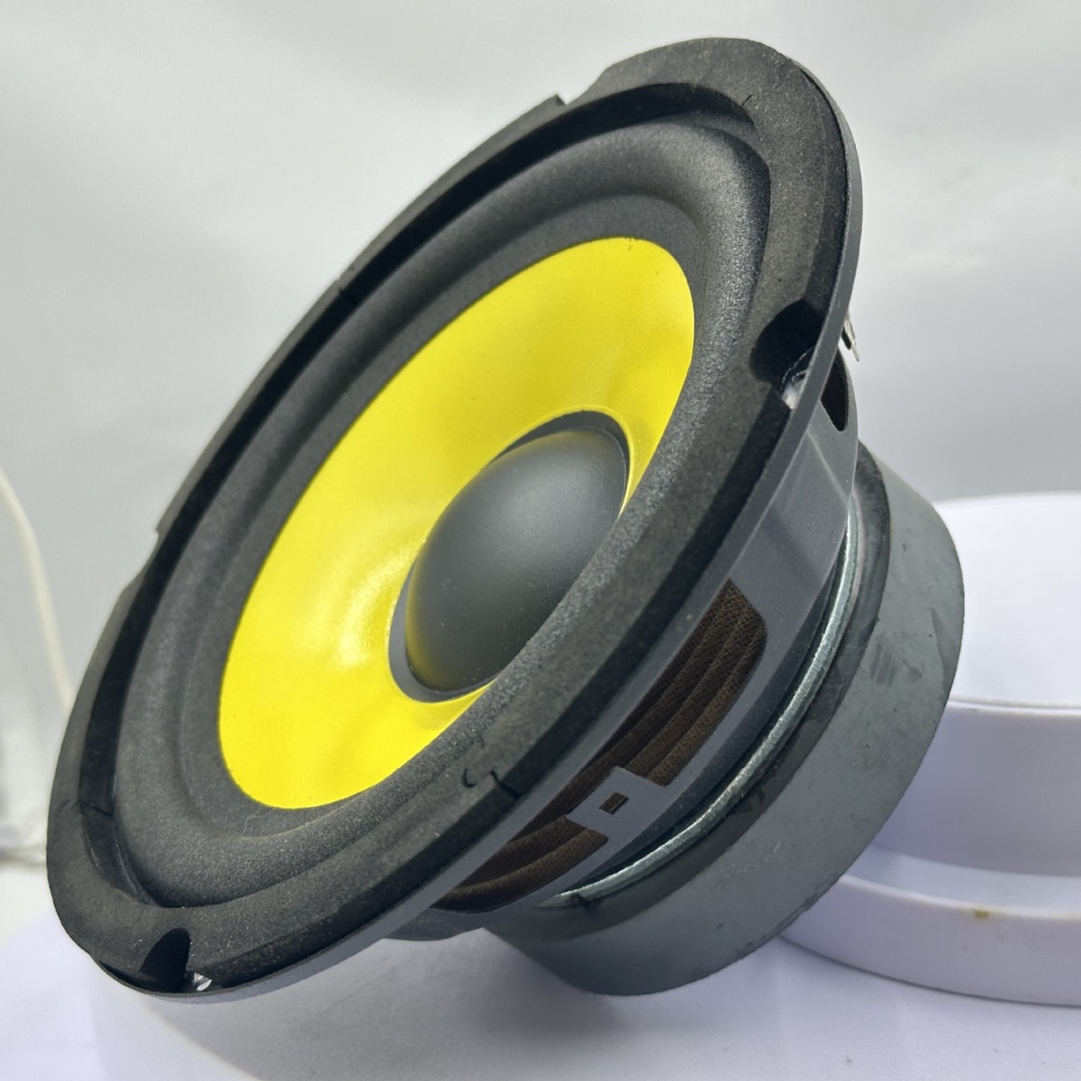Excluido transfronterizo para 6,5 pulgadas 4Ω lavabo amarillo 100 woofer magnético de alta potencia