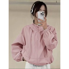 欧商品の帽子の短いコートの女性の春秋の新型のファッションはゆったりしています。