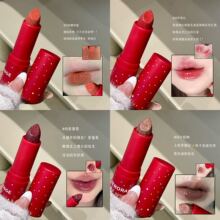 ��⟨�ʝ�ɫ�ڼtˮ���R�洽����荼��W�@������ɫ�־ò�մ���ڼt