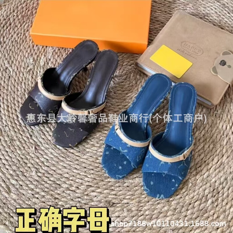 High-End 2025 Summer New Thin-Heeled Denim Printed Slippers for Women, Fashionable Versatile Casual Open-Toe Sandals