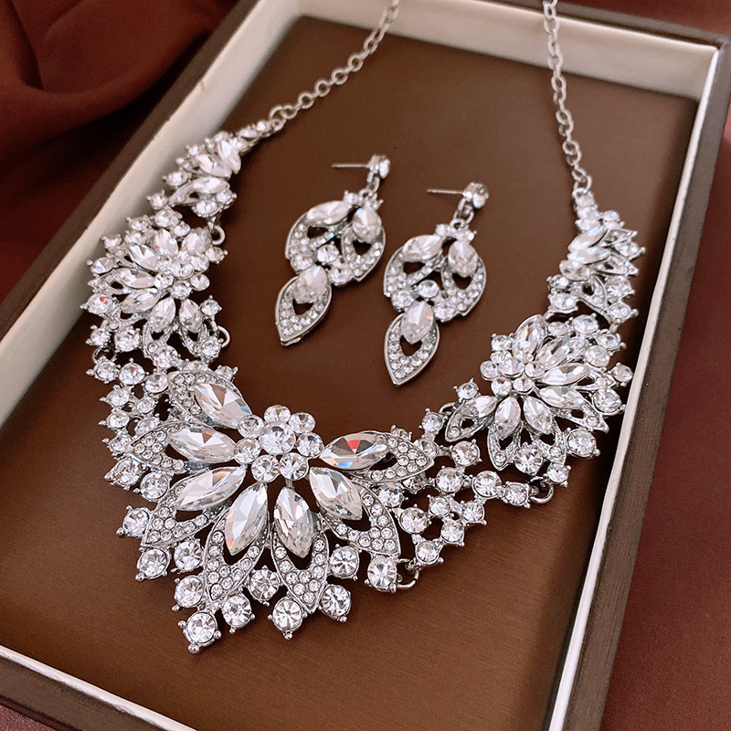 Diamond Alloy Flower Necklace and Earrings Set