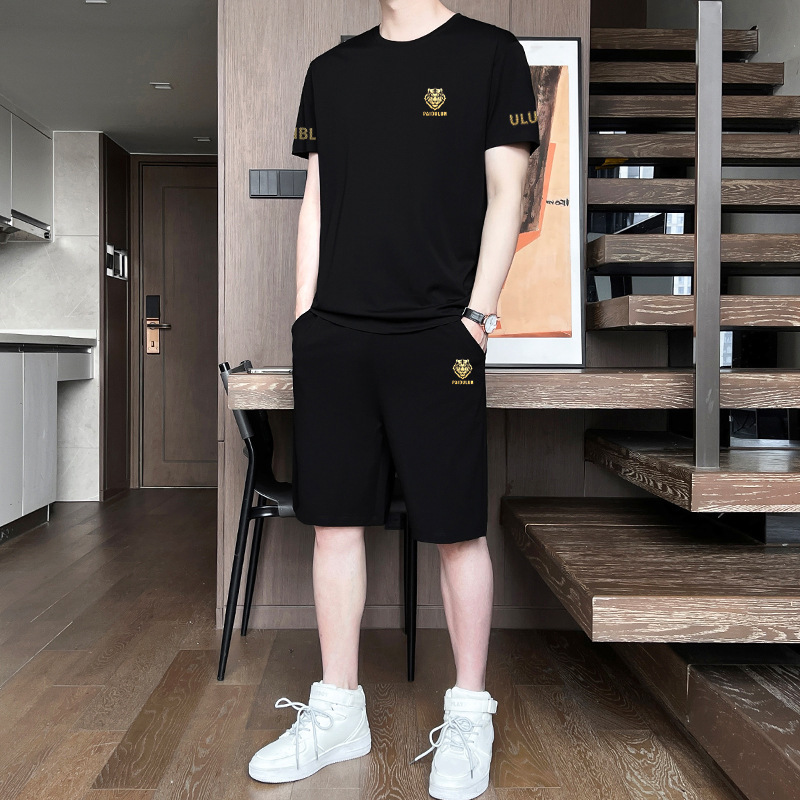 Summer Shorts Sportswear Set for Men, Casual and Fashionable, Ice Silk Cool and Breathable, Round Neck Short Sleeves, Two-Piece Set
